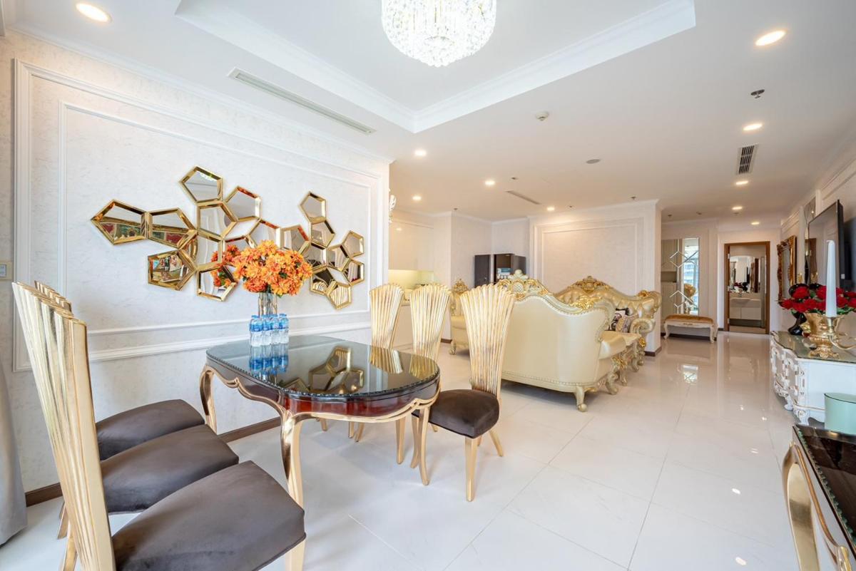 Vinhomes Central Park Apartments Luxury For Rent
