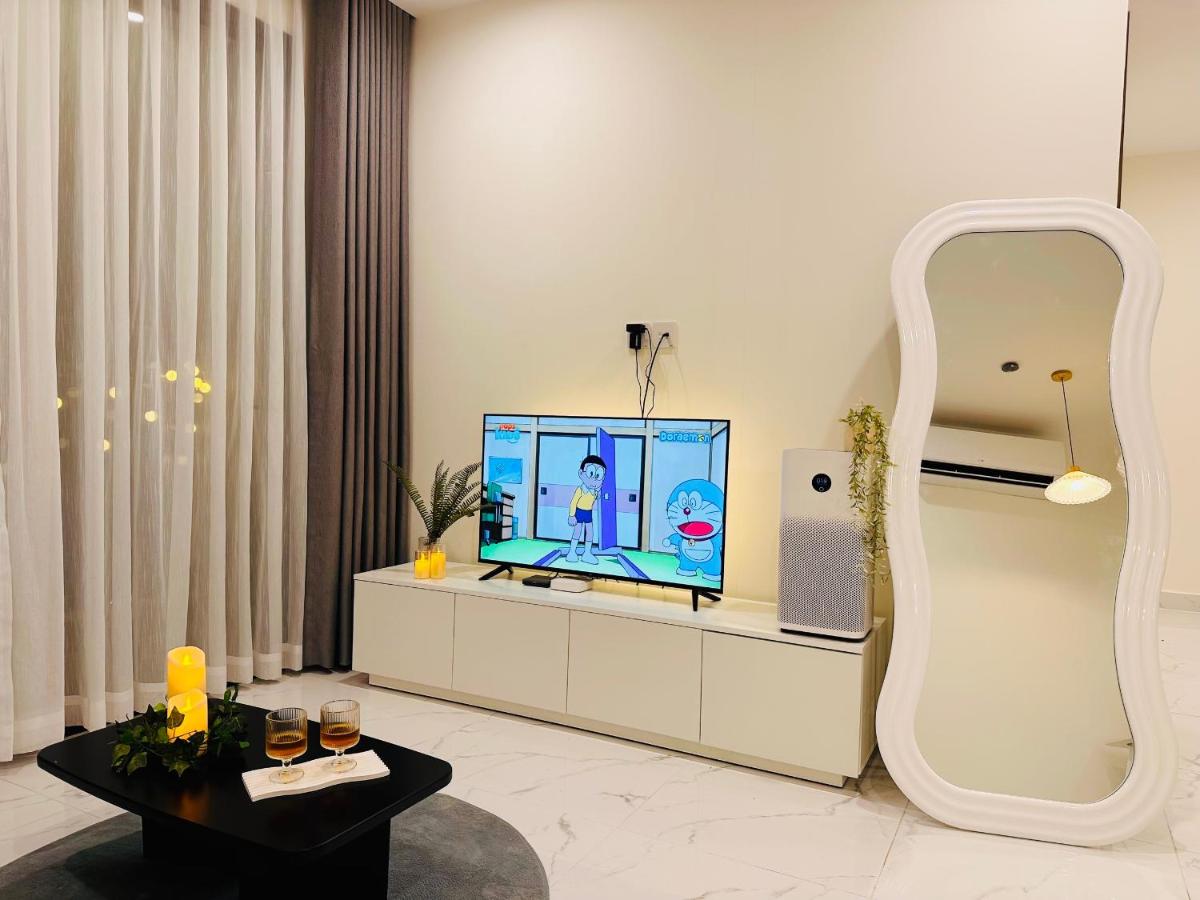 Vinhomes Grand Park - FEBRUARYroom