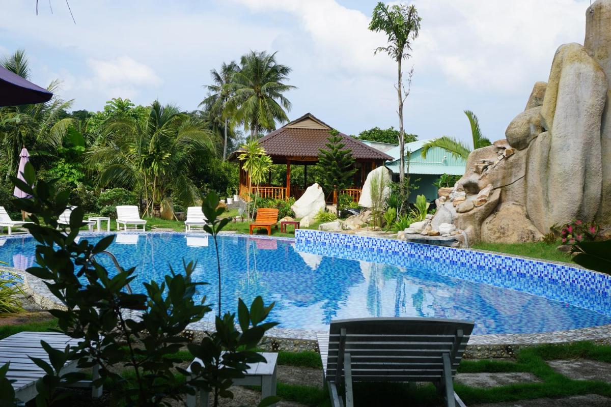 Y Nghia Bungalow Ong Lang