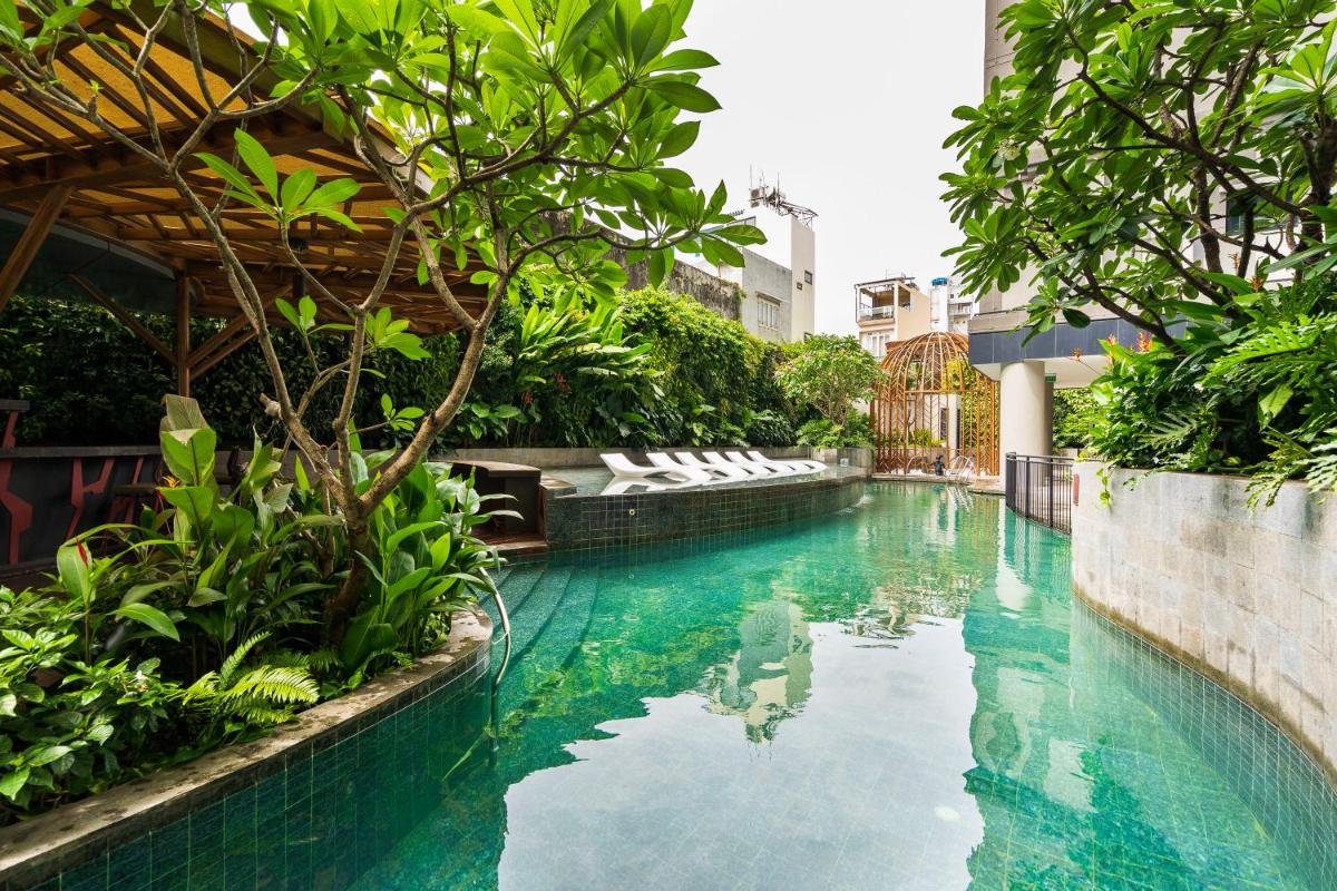Zenity 3BR Condo: Luxury and Comfort in Quận 1